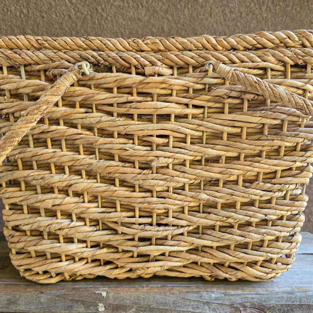 Picnic Basket Crate & Barrel New Vintage Never Used